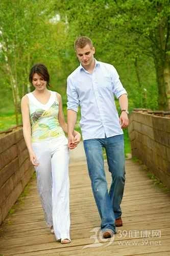 Learn 8 ways to make men love coming home