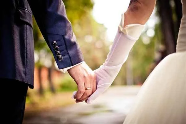 A sudden surge in divorces has occurred in Shenzhen. Why are more and more people getting divorced?