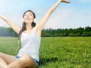 How can single women enjoy a "single vacation"?